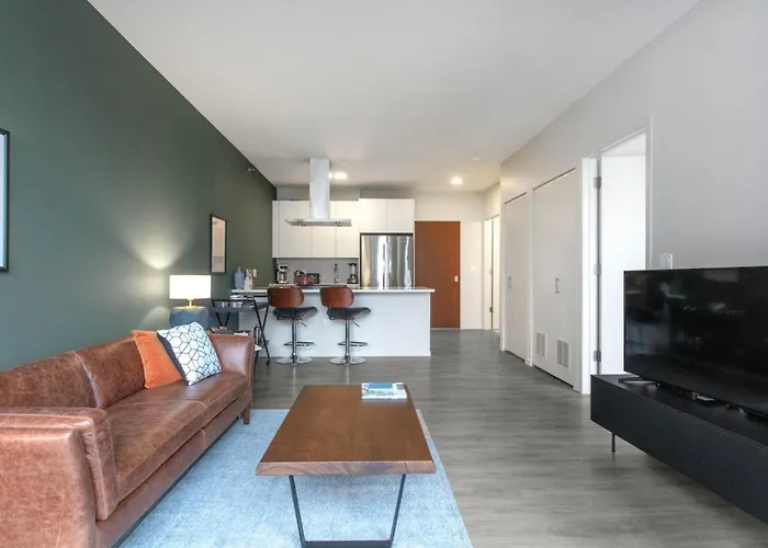River N 1br W Gym Wd Nr Mag Mile By Bluegound Chi-127 Апартаменты *