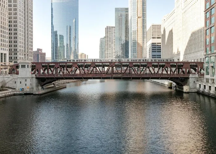 River N 1br W Gym Wd Nr Mag Mile By Bluegound Chi-127