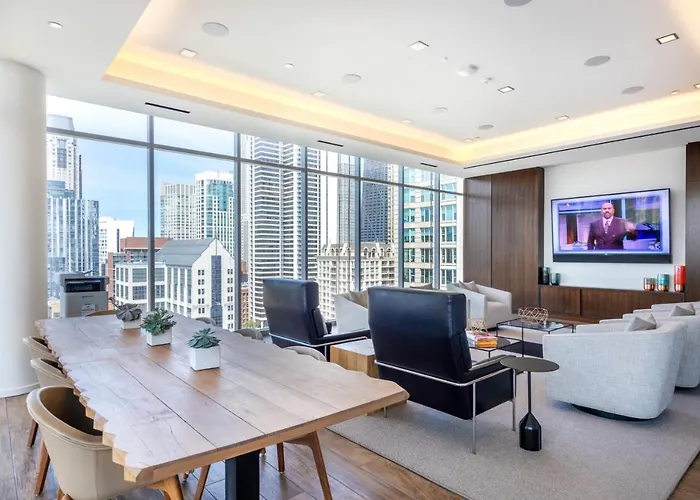 River N 1br W Gym Wd Nr Mag Mile By Bluegound Chi-127 Апартаменты Чикаго